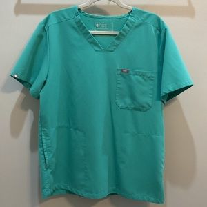 Limited edition surgical green Figs Top size L